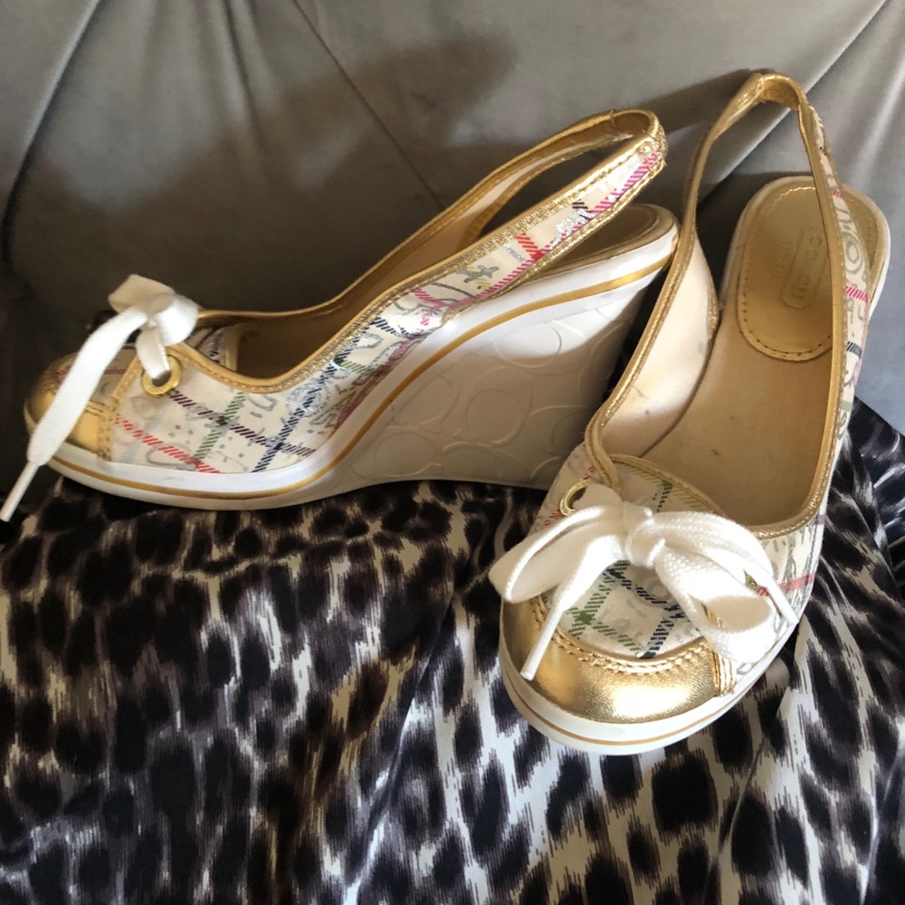 Coach wedges